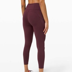 LIKE NEW Lululemon Fast and Free 25” Cassis size 8